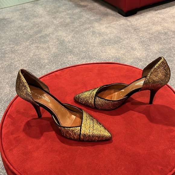 Gold and Black Donald Pliner Heels - Picture 5 of 5